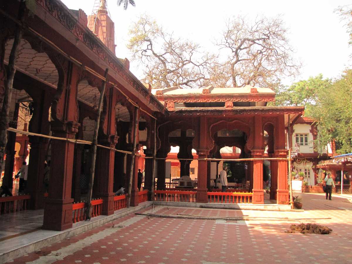 Sarasbaug Ganpati Temple - Pune Image