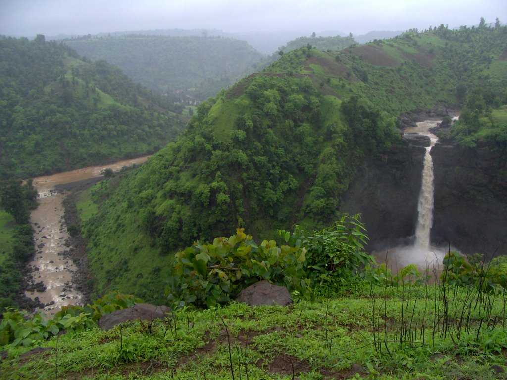 Dabdaba Falls - Jawhar Image