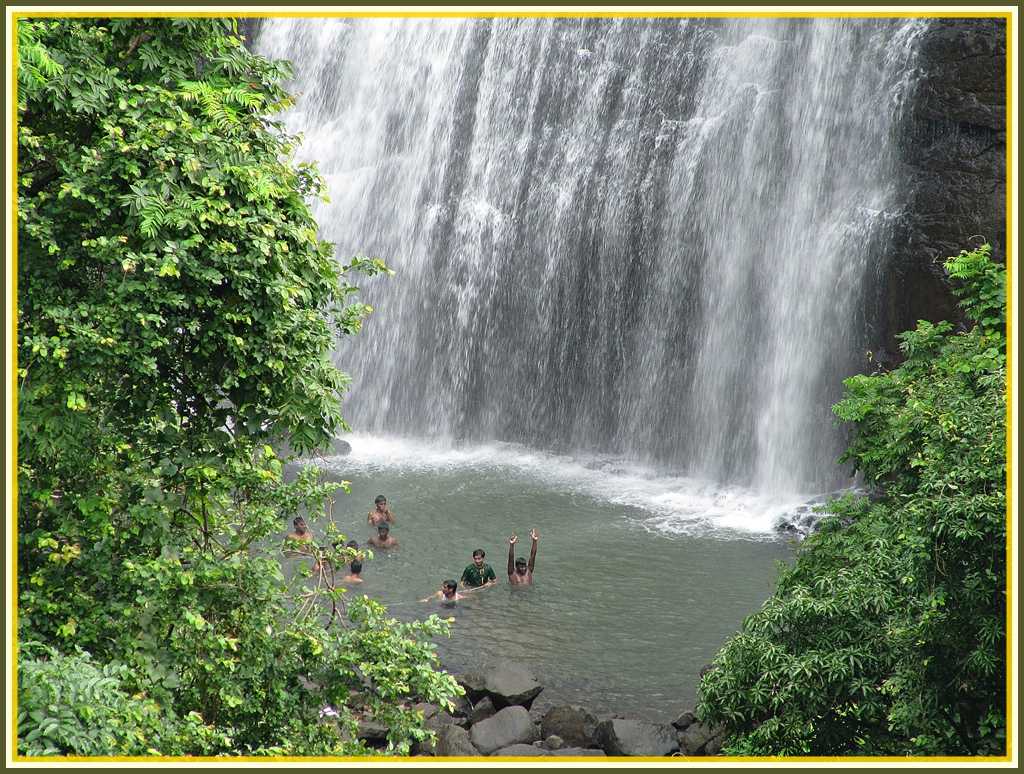 Vihigaon Waterfall - Nashik Image