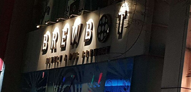 Brewbot Eatery & Pub Brewery - Andheri West - Mumbai Image