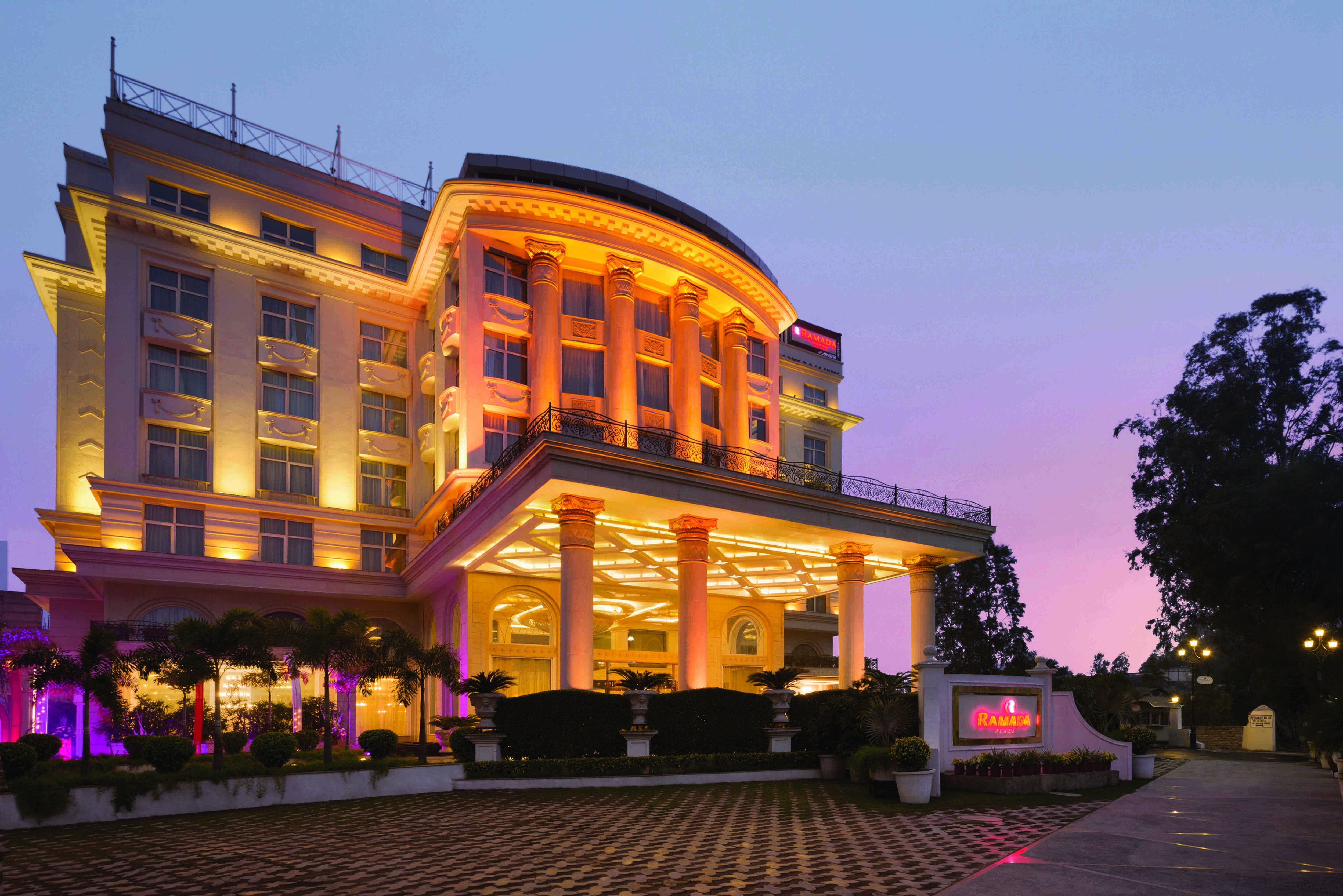 The Grand Dine - Ramada Plaza - Ambala Image