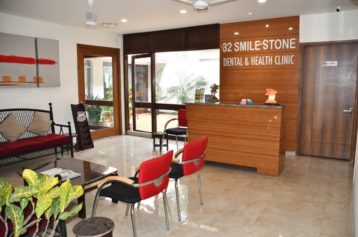 32 Smile Stone Dental Clinic - Sunlight Colony - New Delhi Image