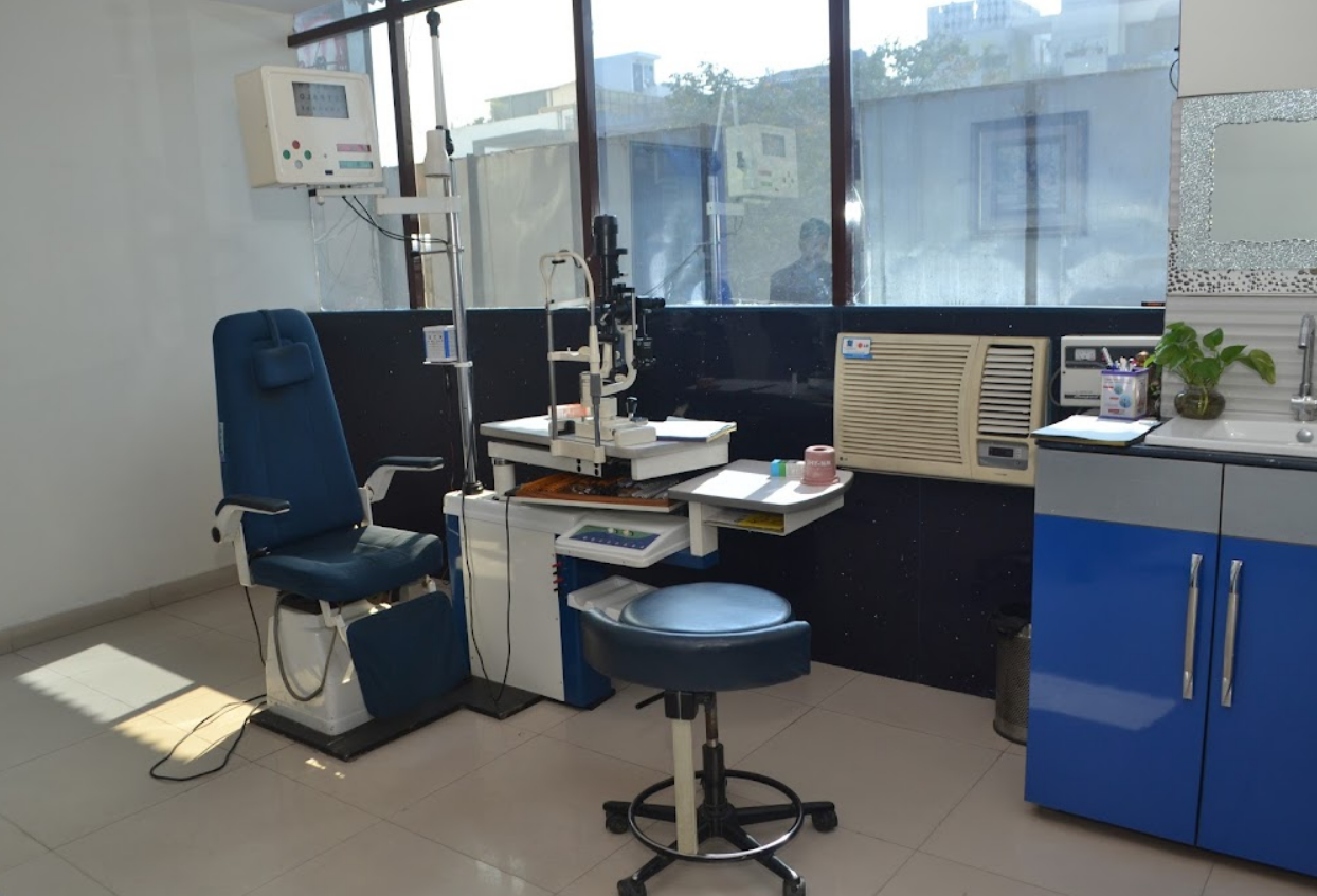Dental Clinic Delhi - Paschim Vihar - New Delhi Image