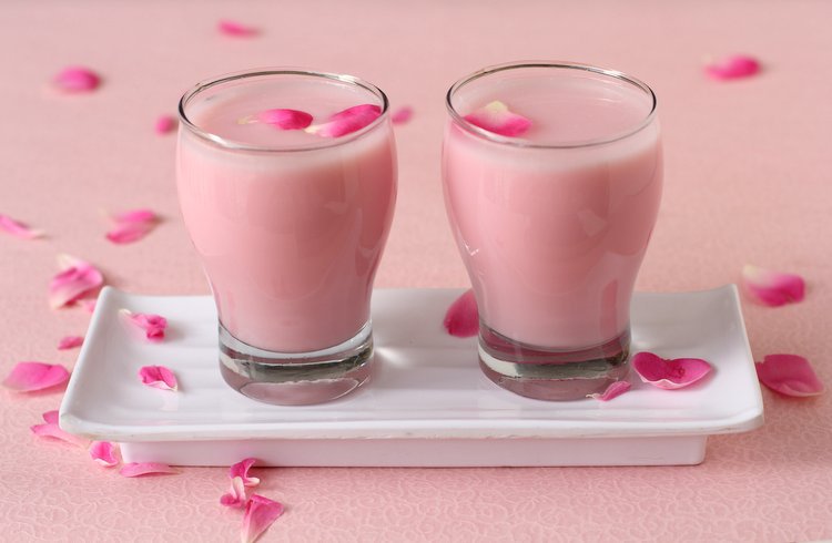 Rooh Afza Milkshake Image