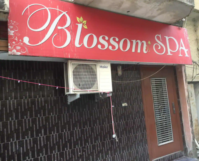 Blossom Spa - Dehradun City - Dehradun Image