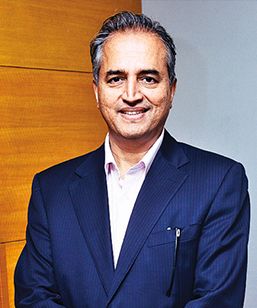 Dr Devi Prasad Shetty Image