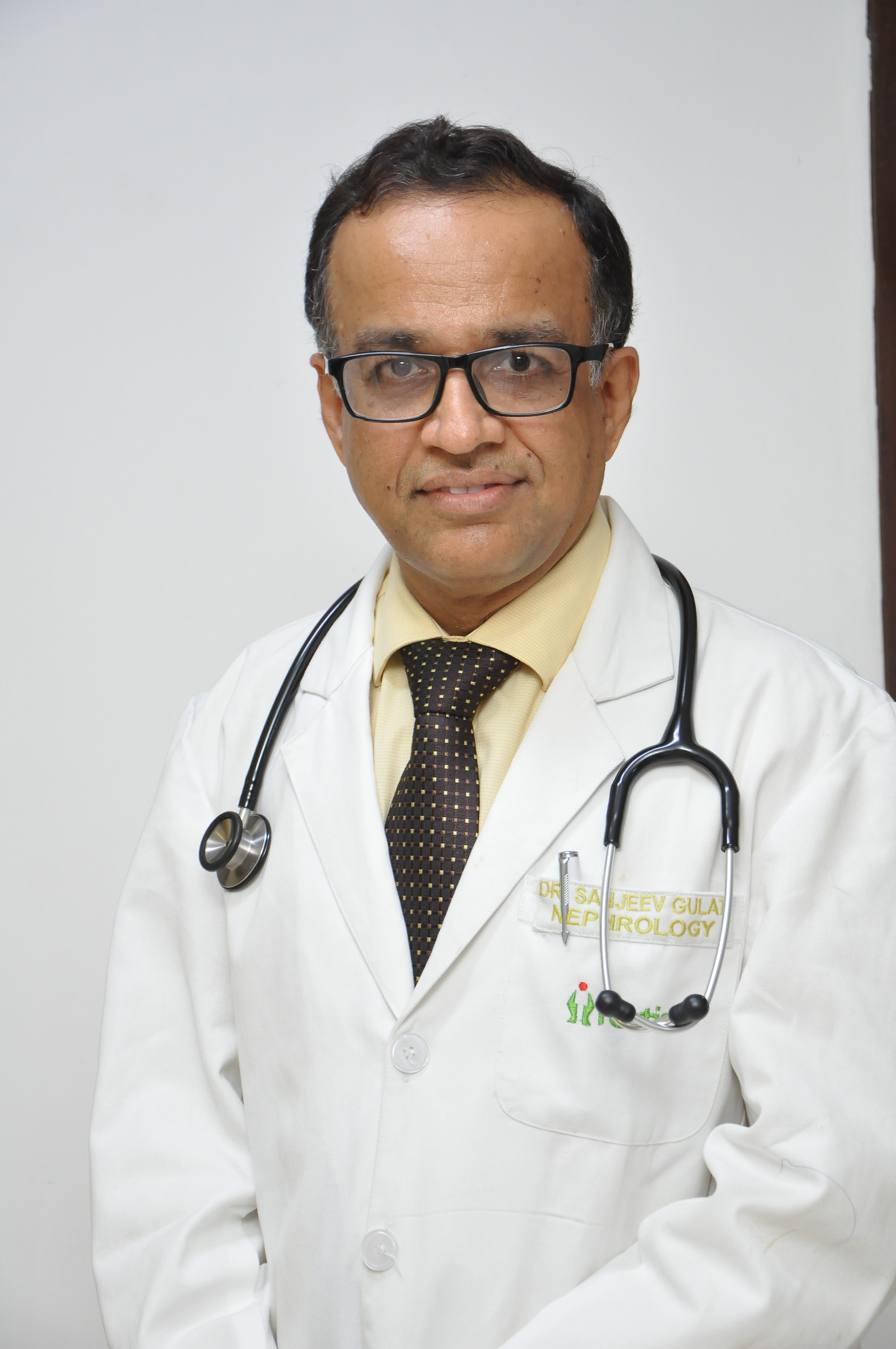 Dr Sanjeev Gulati Image