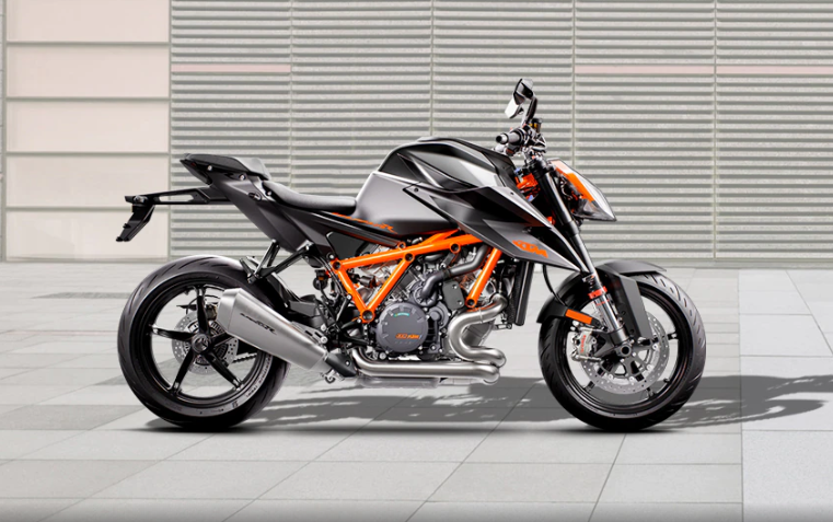 KTM 1290 Super Duke R Image