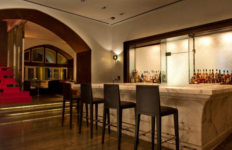 Harbour Bar - Colaba - Mumbai