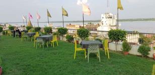 Garden Restaurant - Assi Ghat - Varanasi City