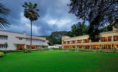 Hotel Sunderban - Pune