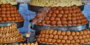 Mahalaxmi Sweets and Cakes - Goregaon - Mumbai