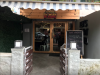 Between Breads - Bandra West - Mumbai