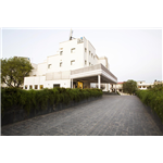 Vibe By The LaLiT Traveller - Faridabad