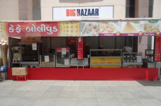 Cafe Bollywood - Kankaria - Ahmedabad