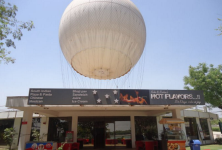 Hot Flavours - Kankaria - Ahmedabad