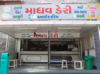 Madhav Dairy Parlour - Shahibaug - Ahmedabad