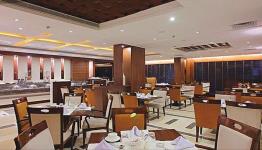Cafe Mosaic - Country Inn & Suites - INA Colony - Amritsar