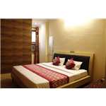 Hotel Reshumrao - Chhawani Adampur - Bhopal