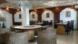 Qaisar Bagh Restaurant - Tajganj - Agra