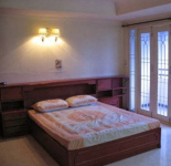 S J Guest House - Nungambakkam - Chennai