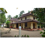 Narikulam Tharavad Heritage Home Stay - Vypin Island - Kochi