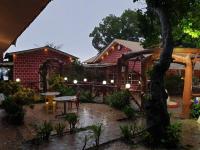 Misty - Mahatma Gandhi Road - Matheran