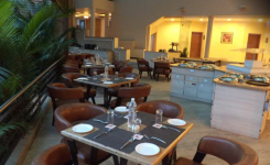 Nautica The Red Maple - Rau - Indore