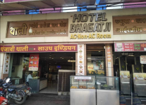 Bhagat ji Restaurant - Sarwate Bus Stand - Indore