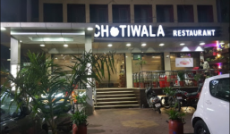Shree Chotiwala Restaurant - South Tukoganj - Indore