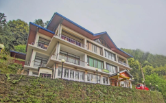 Norbulingka Retreat - Yangtay - Pelling