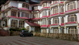 Royal Palace Resort - McLeod Ganj - Dharamshala