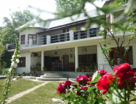 Trimurti Garden Cafe - McLeod Ganj - Dharamshala