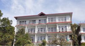 Hotel Pine - Kangra