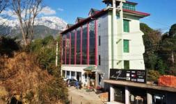 Hotel SuryaDev - Kangra