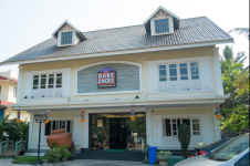 Himalaya Bake & More - Pathirappally - Alappuza