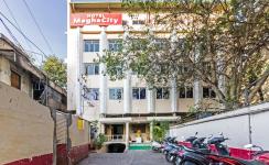 Hotel Megha City Lodge - Hyderabad