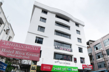 Hotel Riya Grand - Hyderabad