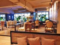 The Butler And The Bayleaf - Juhu - Mumbai