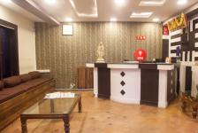 Hotel Nilgiris Inn - Ooty