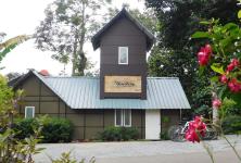 Moselberg Riverside Cottages - Munnar