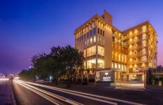Binori Hotel - Thaltej Cross Roads - Ahmedabad