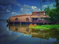 Insight Tours & Expeditions - Munnar