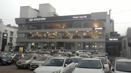 Himgiri Hyundai Cars - Dilshad Garden - Delhi